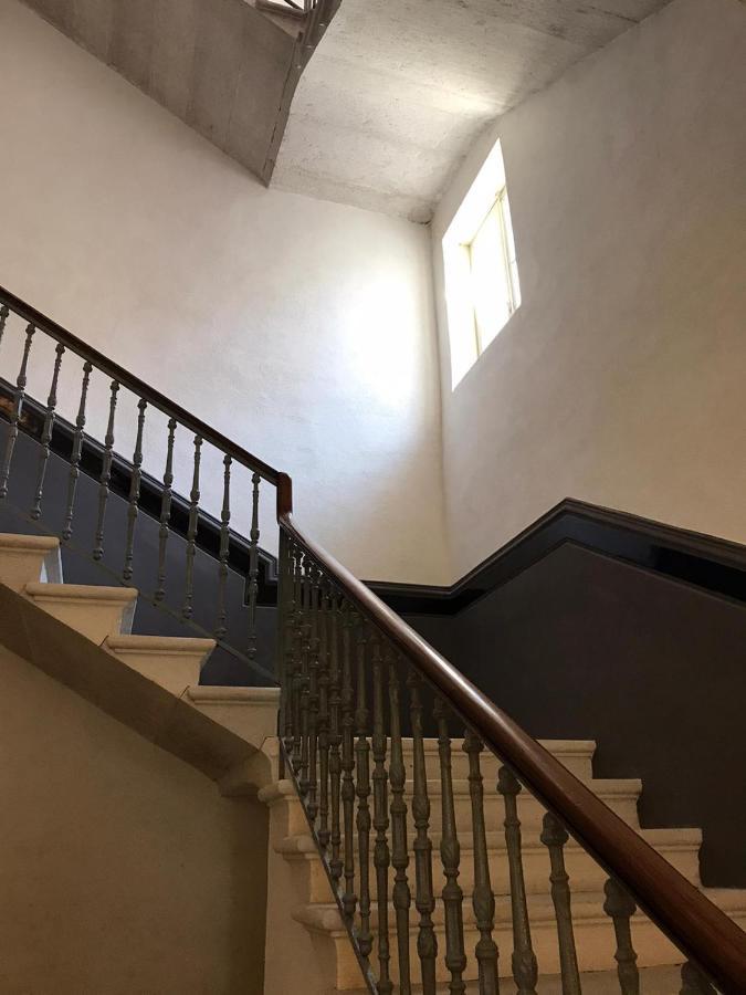 Palazzo Romanelli B&B Трани Экстерьер фото